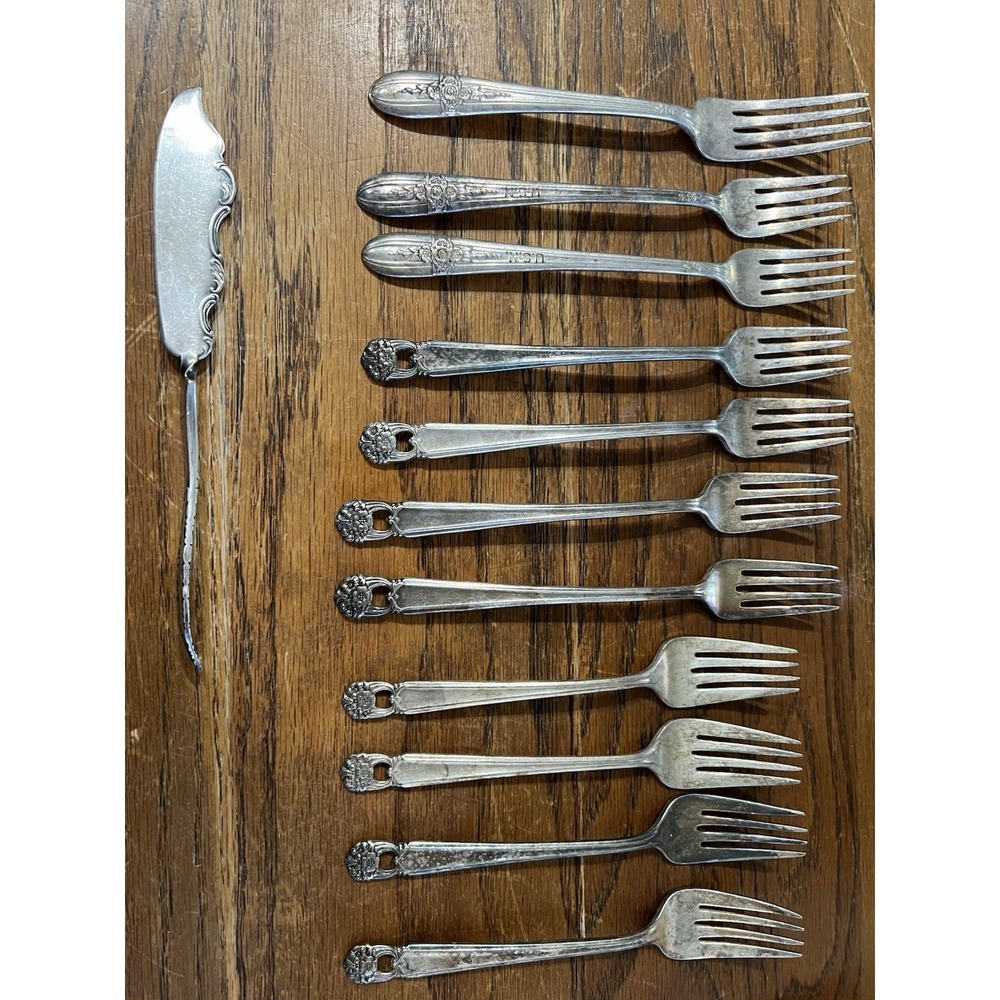 Set Of 12 Rogers Silverware Remembrance Extra Plated Forks & Butter Knife